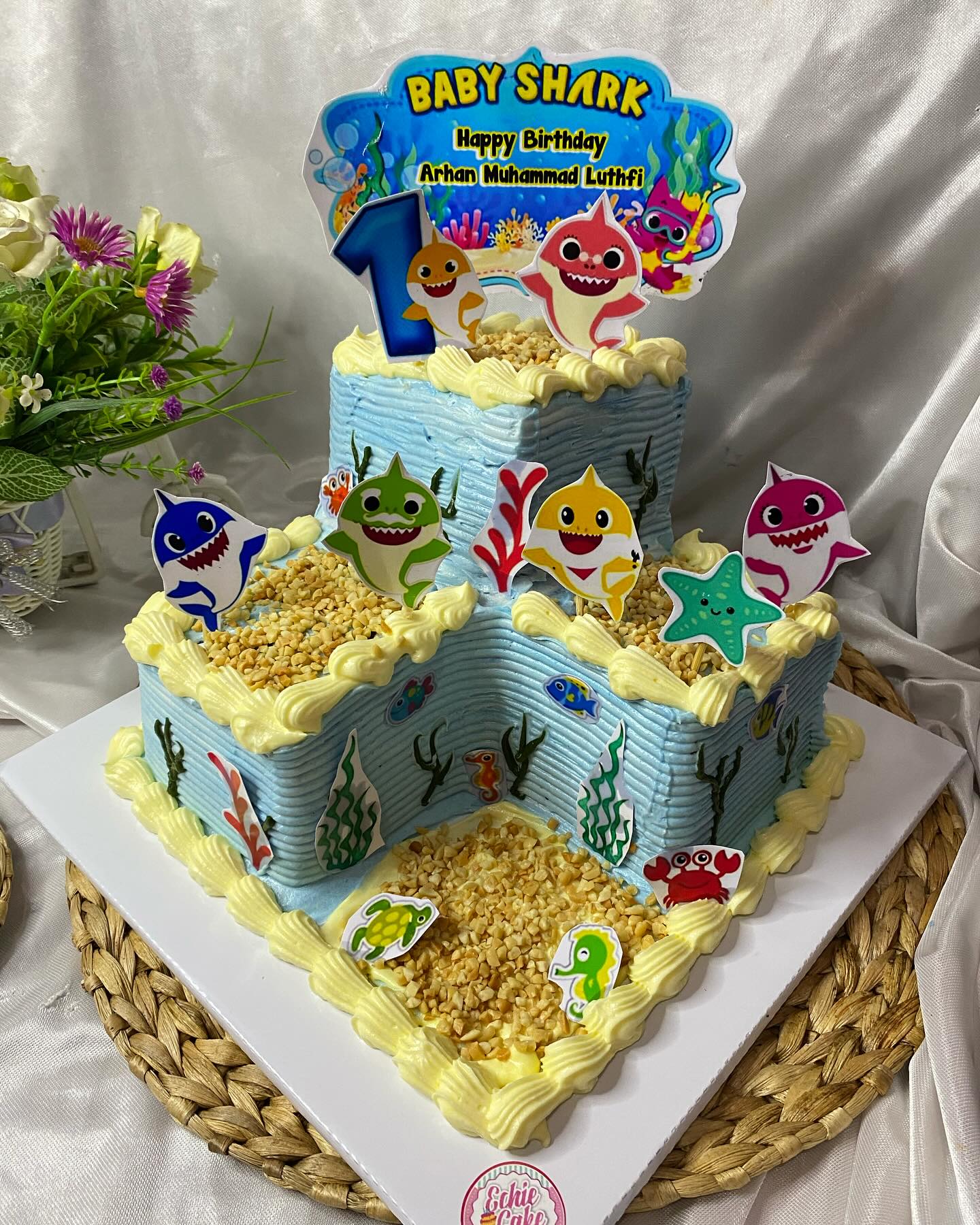 kue ulang tahun tingkat